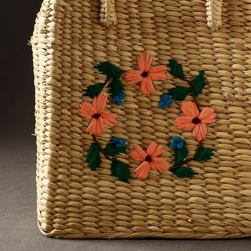 Beige - Handcrafted Natural Water Reed Embroidered Shopping Bag