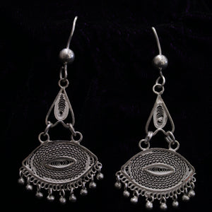 Eye Bead Silver Filigree Earring