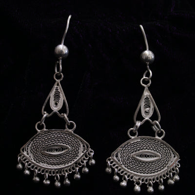 Eye Bead Silver Filigree Earring