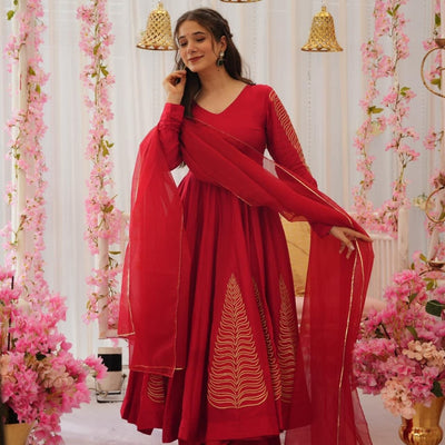 Timeless elegance suit set