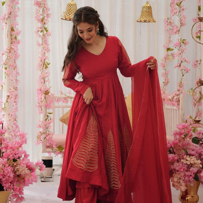 Timeless elegance suit set