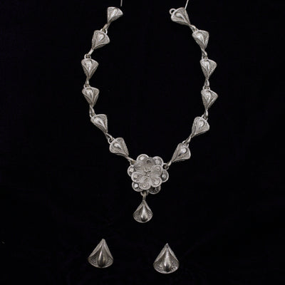 Bouquet Stud Silver Filigree Necklace With Earrings Set