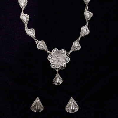 Bouquet Stud Silver Filigree Necklace With Earrings Set