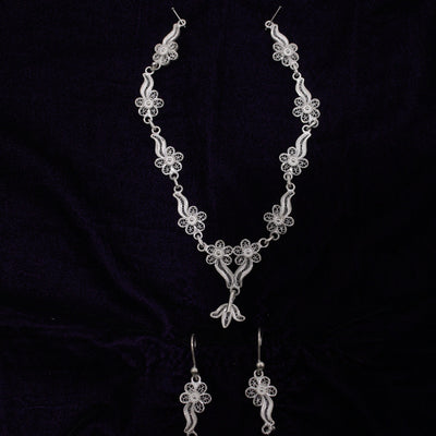Silver Filigree Necklace With Earrings Set