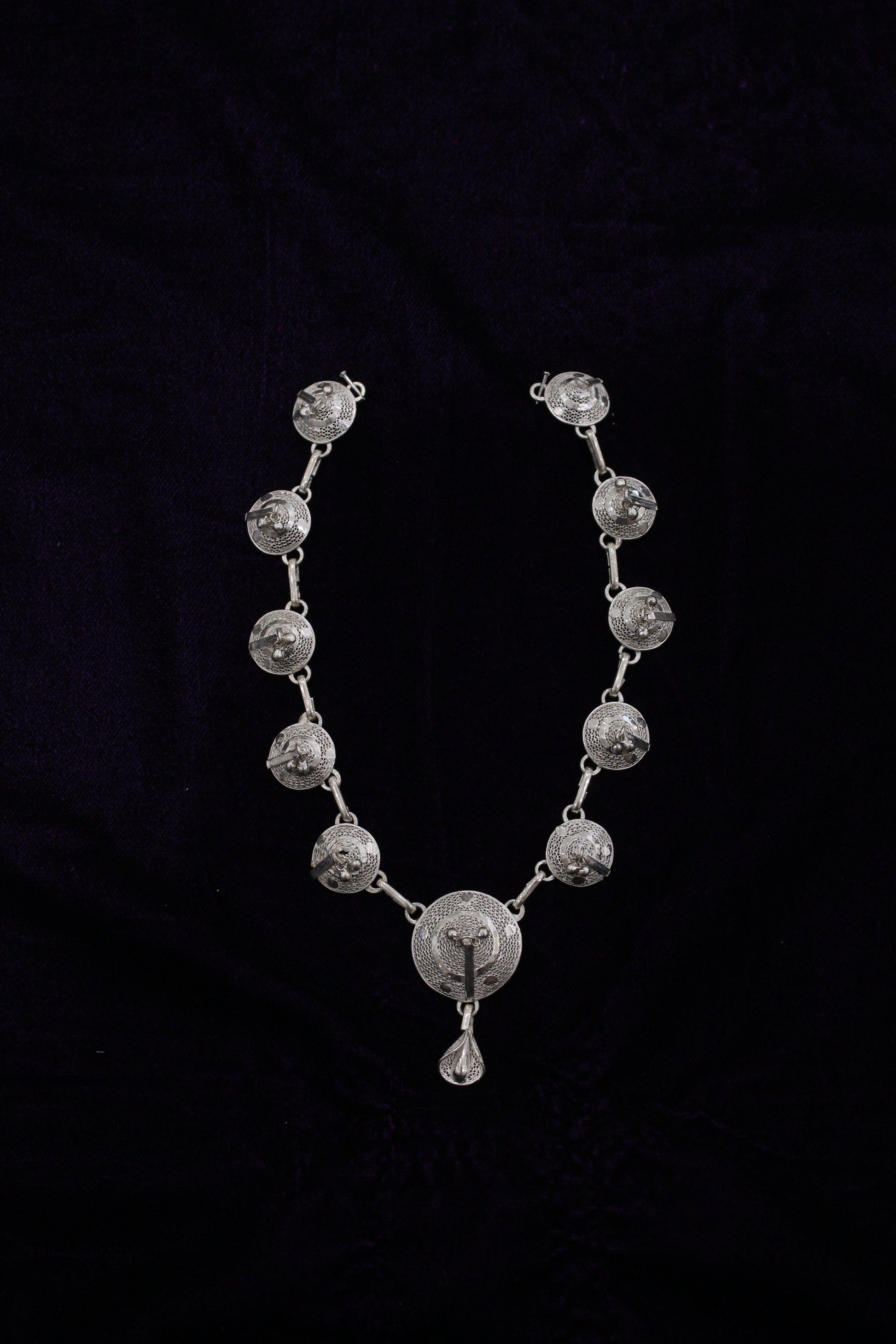 Conical Shape Silver Filigree Necklace With Earring Set