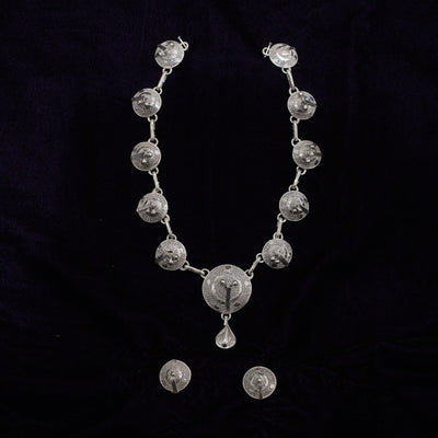 Conical Shape Silver Filigree Necklace With Earring Set
