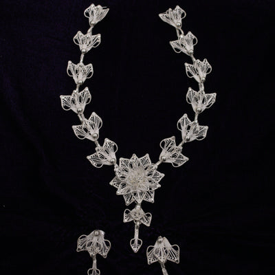 Exclusive Floral Silver Filigree Necklace With Earring Set