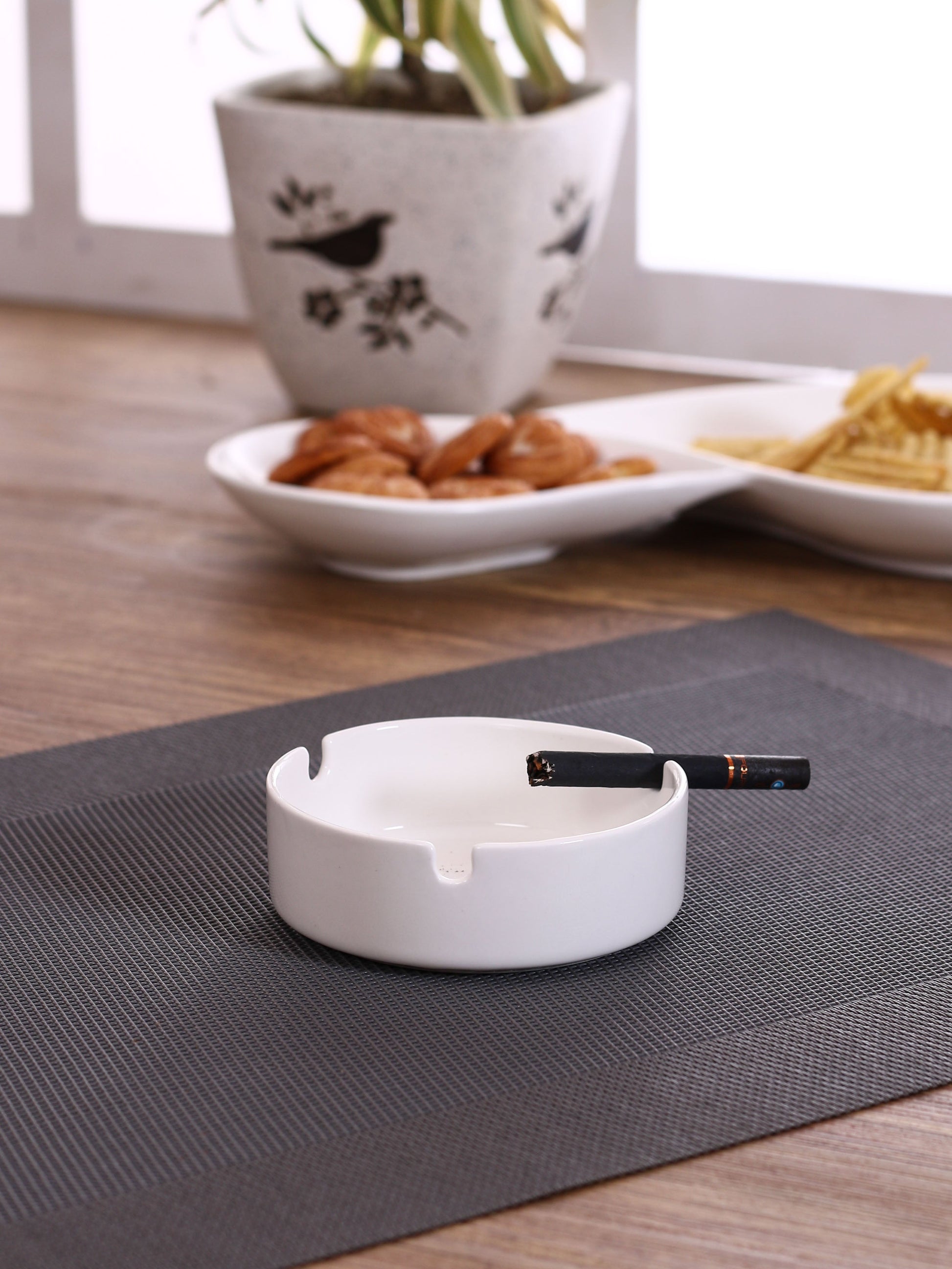 Clay Craft Basic Ashtray 3 Cut Plain White
