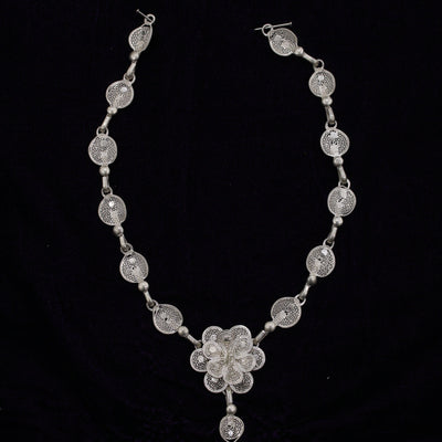 Floral Silver Filigree Necklace With Earring Set