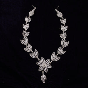 Silver Filigree Floral Necklace With Earring Set