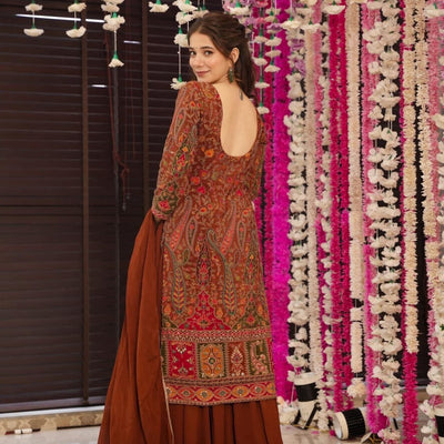 Caramel classic heavy embroidered suit set