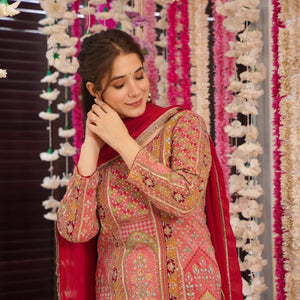 scarlett horizon heavy embroidered suit