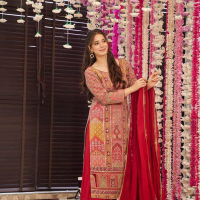 scarlett horizon heavy embroidered suit