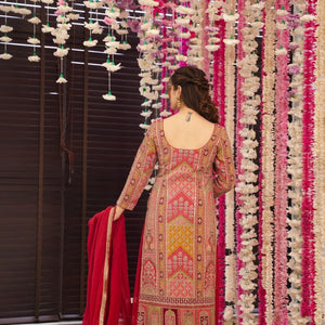 scarlett horizon heavy embroidered suit