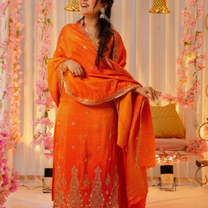 Saffron silk heavy suit set