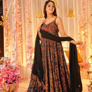 Prism black maxi set