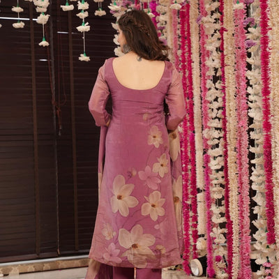 Rabia glow floral kurta set