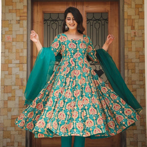 SHIBANI GREEN HEAVY SUIT SET
