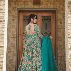 SHIBANI GREEN HEAVY SUIT SET
