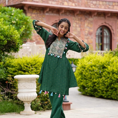 NETRA GREEN KURTA SET