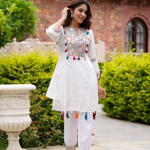 NETRA WHITE KURTA SET