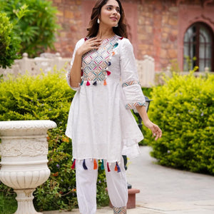 NETRA WHITE KURTA SET