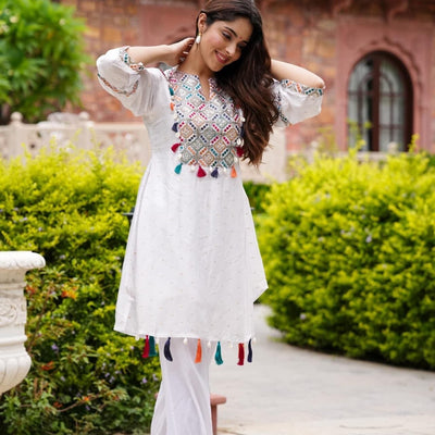 NETRA WHITE KURTA SET