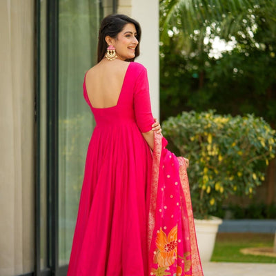 Ekantha pink silk suit set