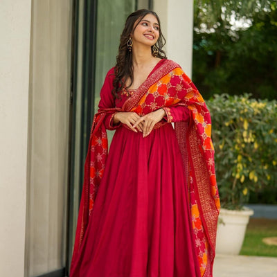 Kamnaa bright muslin suit set