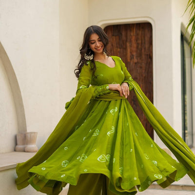 Aashi green organza suit