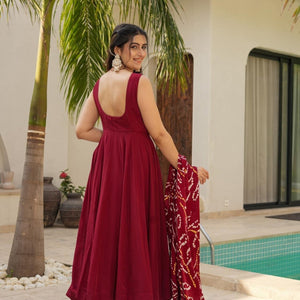 Rohini pure crepe suit set