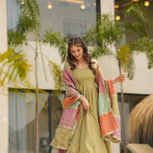 Olive hue harmony suit set