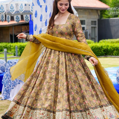 Devika embroidered heavy maxi set