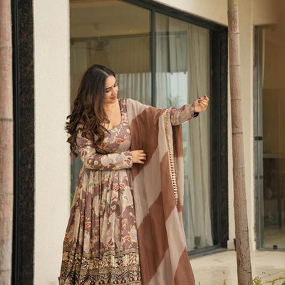 Walnut charm silk suit set