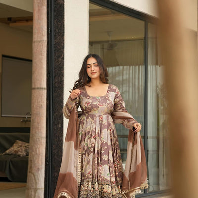 Walnut charm silk suit set