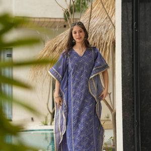 Flamingo chic velvet kaftan