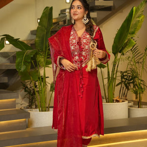 Vasana silk worked kurta set