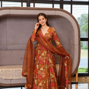 Santori Floral print suit set