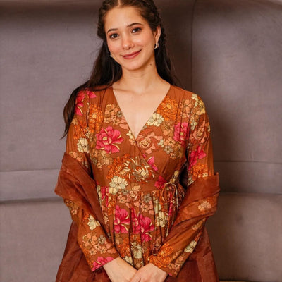 Santori Floral print suit set