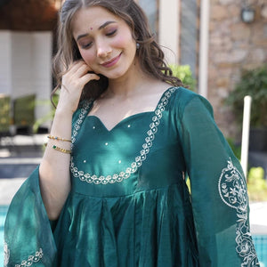 Alluring green chanderi suit set