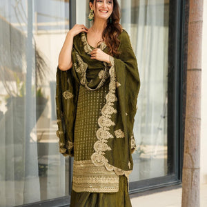 Moss green Majesty suit set