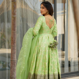 Tanishka Silk suit set