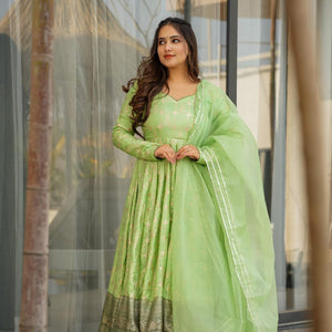 Tanishka Silk suit set