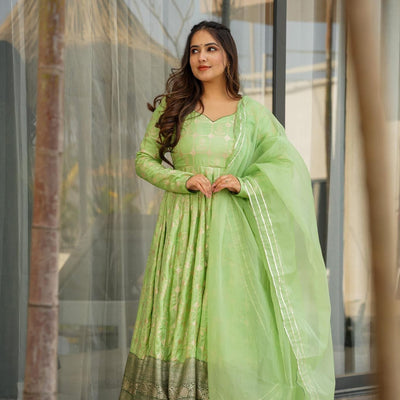 Tanishka Silk suit set