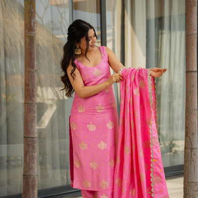 Roshni pink silk kurta set