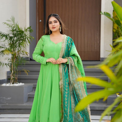 Zainab green crepe suit set