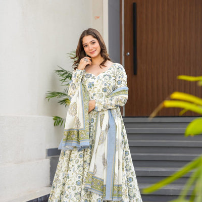 Soft Bloom cotton suit set