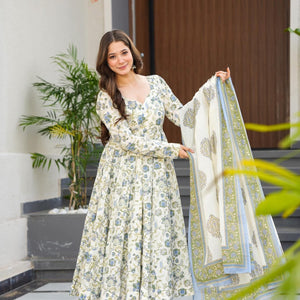 Soft Bloom cotton suit set