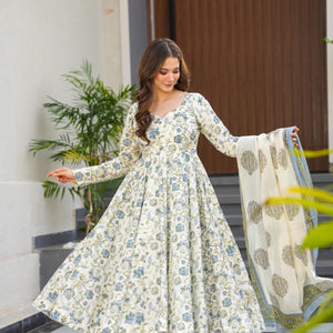 Soft Bloom cotton suit set