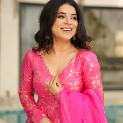 Leona lace pink silk set